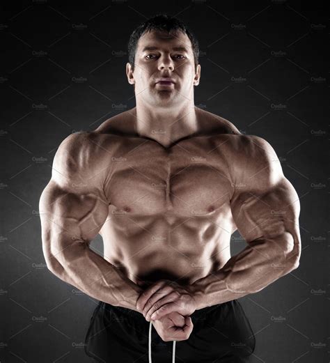 man bodybuilder photo